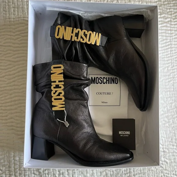 Authentic Moschino ankle boots - Picture 14 of 17